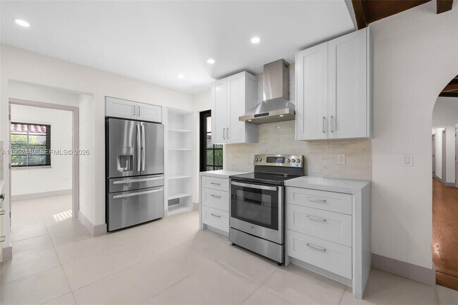 Building Photo - 3519 Toledo St