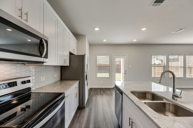 Building Photo - 3311 Celestial Ln