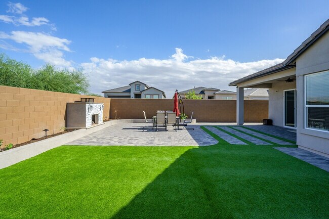 Building Photo - 5972 E Sinclair St