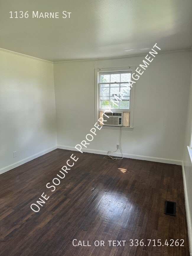Building Photo - 1136 Marne St