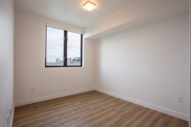 Building Photo - 601 Tennessee St