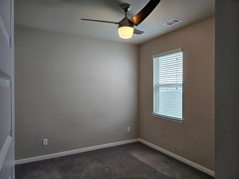 Building Photo - 7811 Tindarey Maple Trace