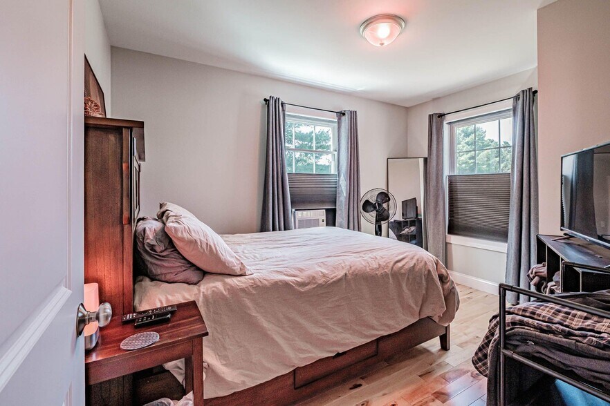 Bedroom - 9 Dartmouth Pl