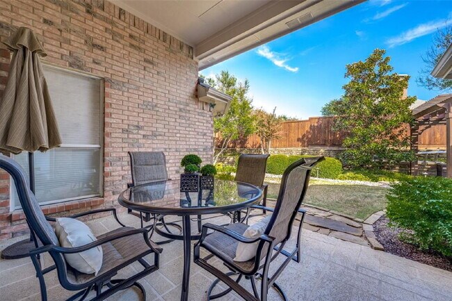 Building Photo - 6108 Autumn Point Dr