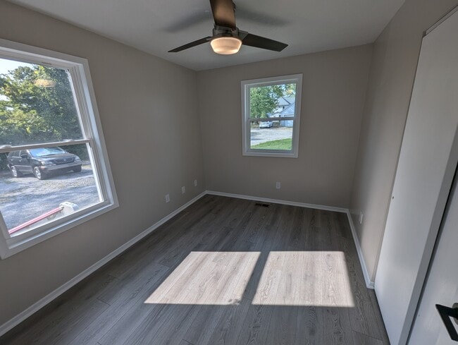 Bedroom 1 - 28 Cheshire St