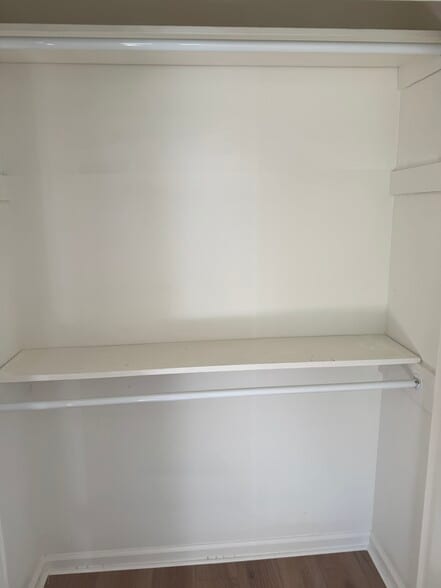 Building Photo - 2208 Mary Jane Dr