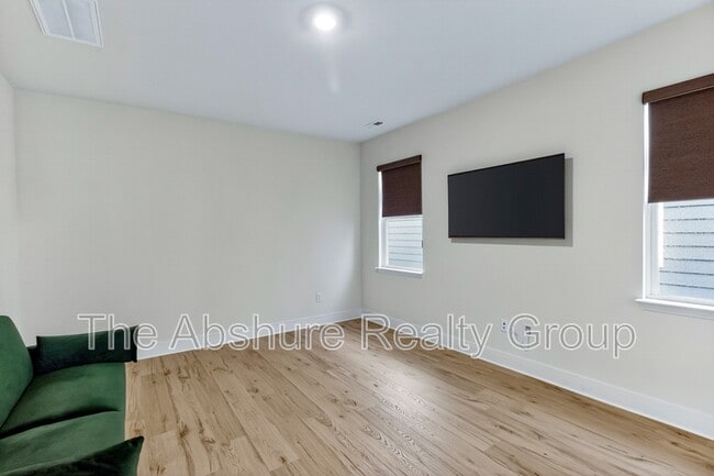Building Photo - 806 Dorset Strm Dr