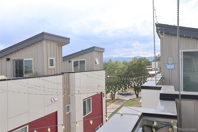Building Photo - 1373 Knox Ct