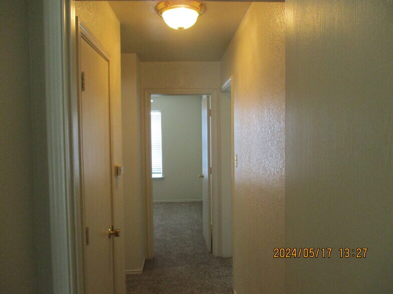 Building Photo - 130 Private Road 4806