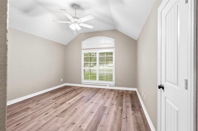 Building Photo - 931 Opal Chase Dr