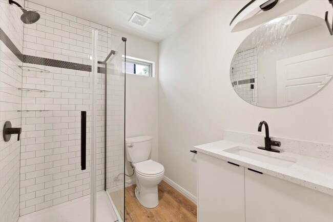 Building Photo - Magnolia Condos- 2 Bed + Study, 3 Bathrooms