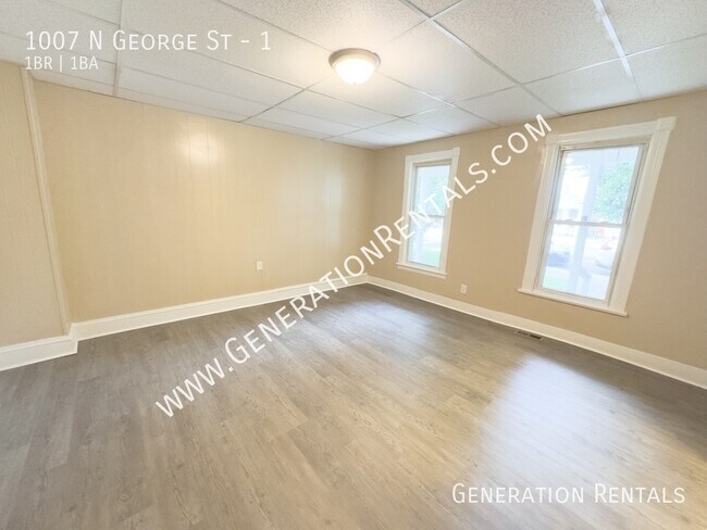 Building Photo - 1007 N George St