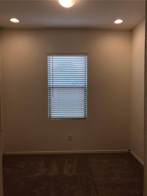 Building Photo - 533 Sweetwood Ln