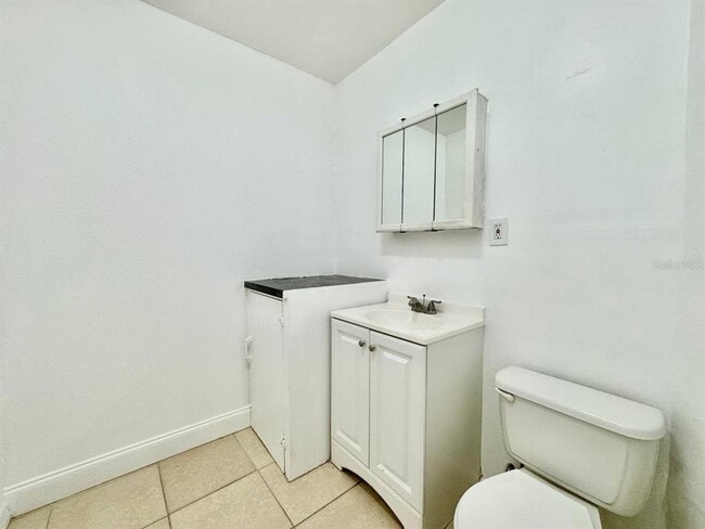 Building Photo - 1302 E New Orleans Ave