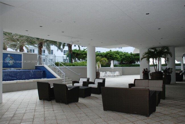 Building Photo - 3801 Collins Ave