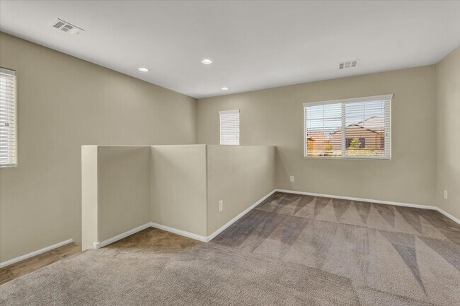 Building Photo - 7922 Blue Lake Peak St