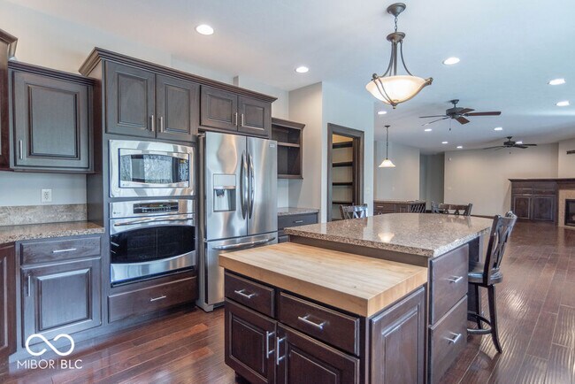 Building Photo - 3000 E County Rd 350 S