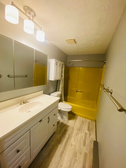 Building Photo - 5253 Frank Ave NW