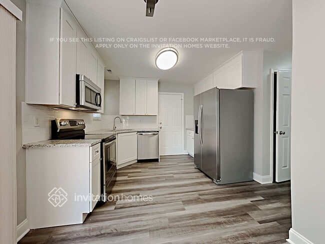 Building Photo - 4703 Bancroft Pl