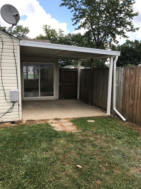 Building Photo - 671 Bell Ave