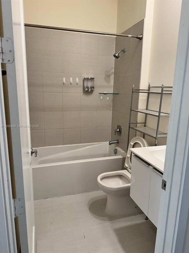 Building Photo - 10445 NW 66th St