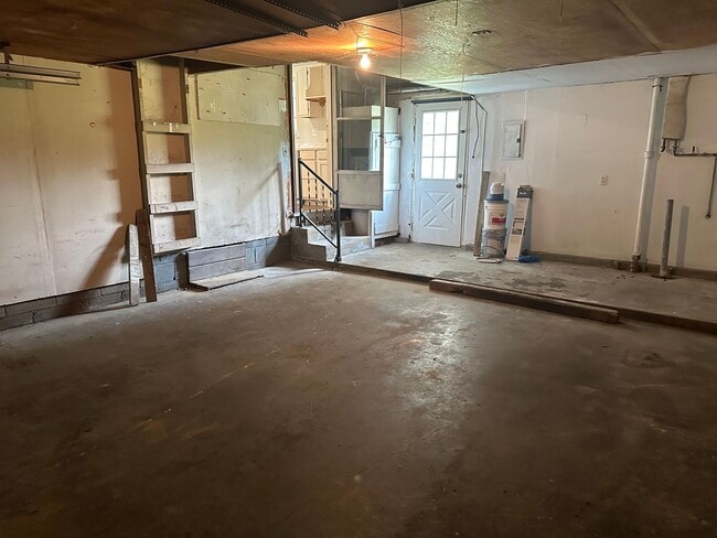 Building Photo - house