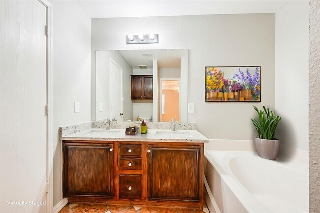 Building Photo - 5900 Rising Meadow Dr