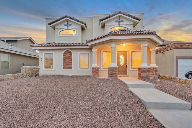 Building Photo - 3925 Hueco Valley Dr