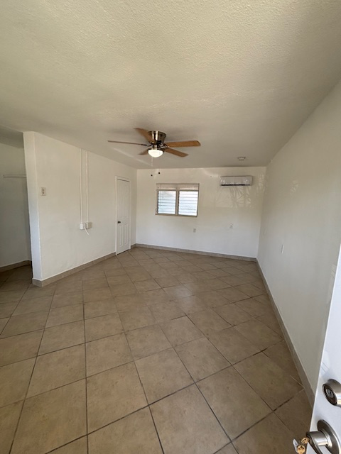 Building Photo - 1064 N Tamiami Trl