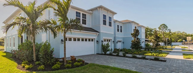Building Photo - 4028 Via Sienna Cir