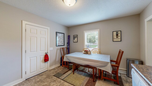 Building Photo - 620 2nd Ave NW