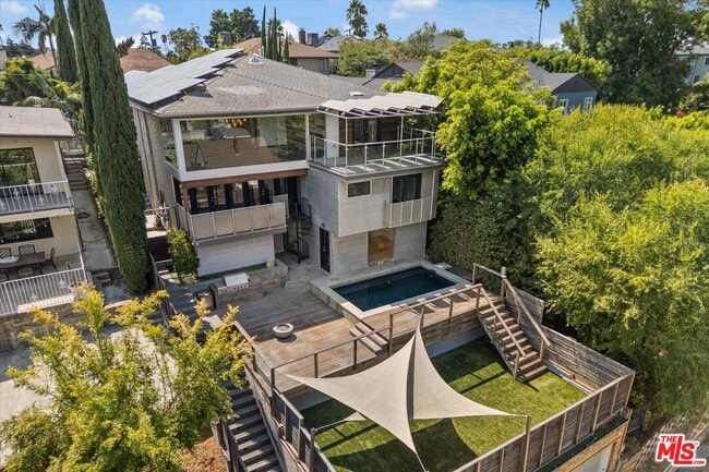 Building Photo - 4075 Los Nietos Dr