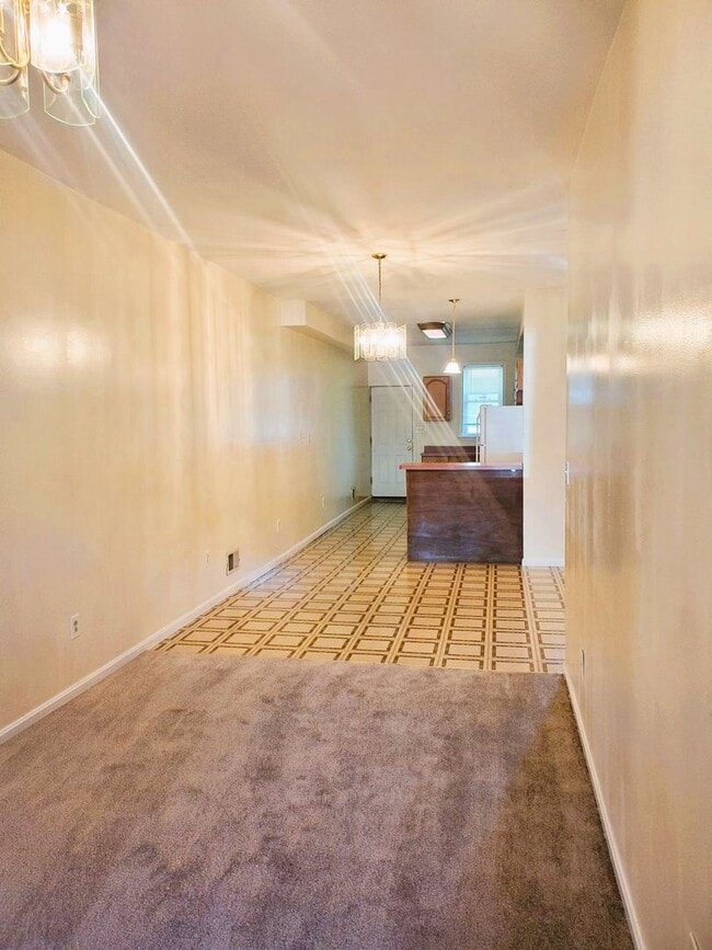 Building Photo - Large 3BR/1BA townhome in the Oliver neighborhood of East Baltimore. WATER INCLUDED