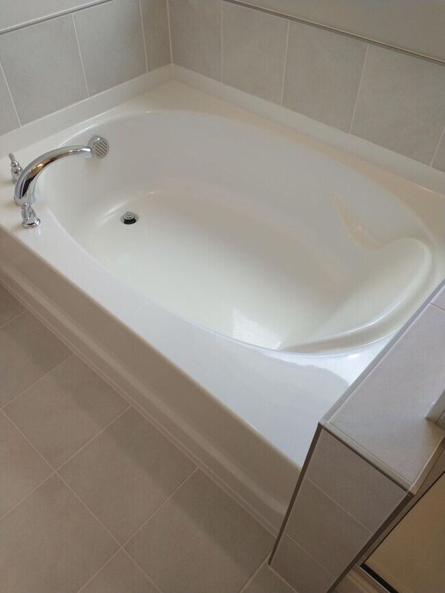 Building Photo - Just Listed in Benson, NC! Your dream home awaits — 4 bedrooms, tons of space, and gorgeous upgra...