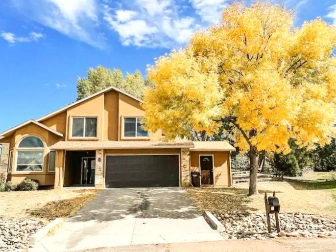 Primary Photo - 15235 Diamondhead Ct