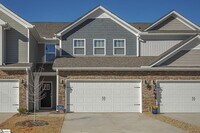 Building Photo - 204 Reynard Trl