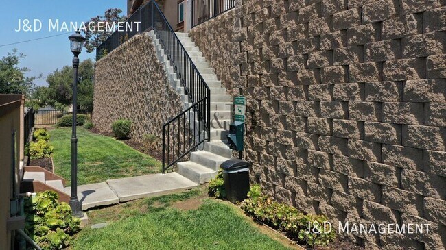 Building Photo - 8137 Cascio Ct