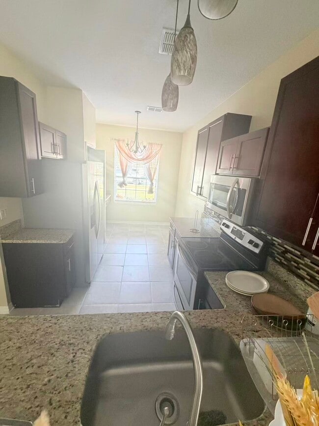 Building Photo - 404 Bluff Pass Dr