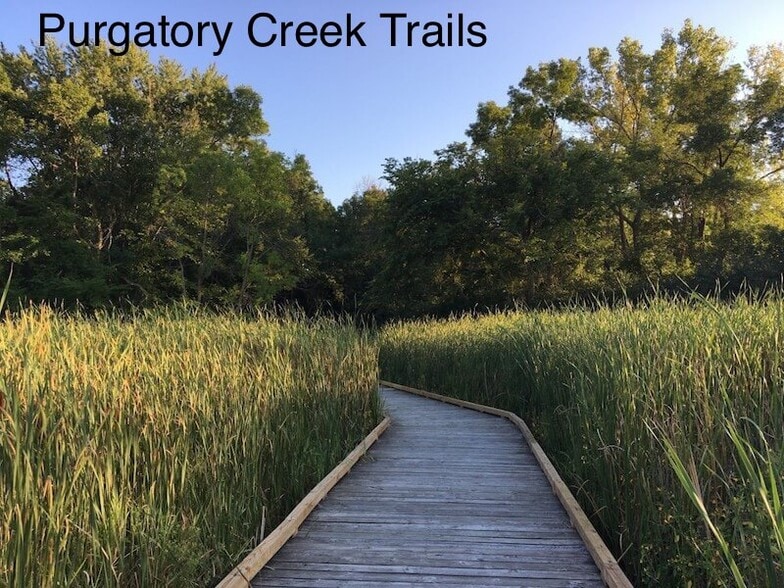 Building Photo - 10802 Lexington Dr