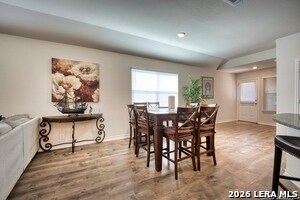 Building Photo - 6827 Kingsley Edge