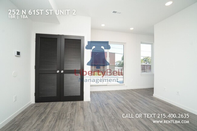 Building Photo - 252 N 61st St