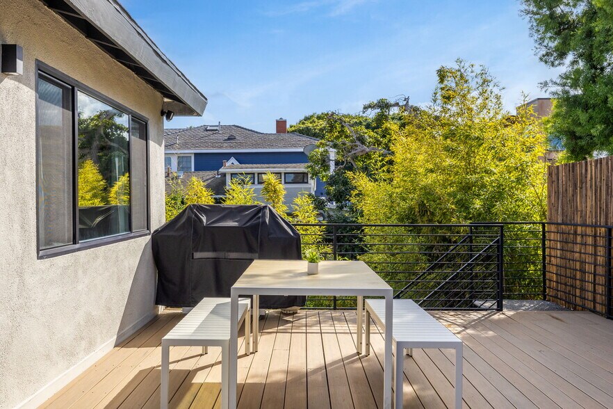 Building Photo - 321 N Gertruda Ave