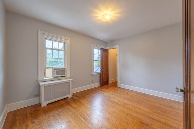 Building Photo - Charming 3-Bedroom Home in the Heart of Sp...