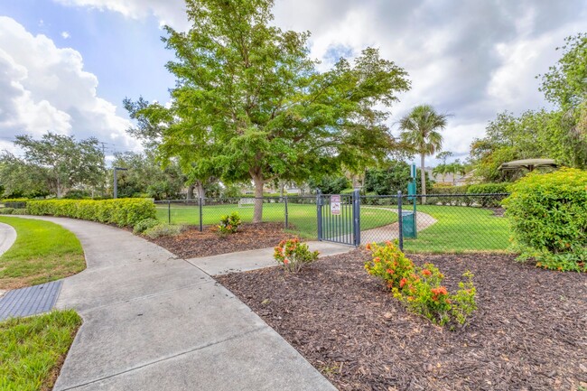 Building Photo - 2228 Terracina Dr