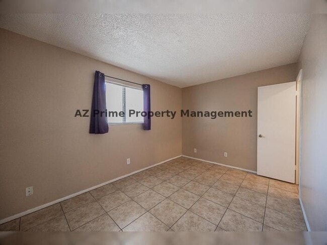 Building Photo - 720 S Dobson Rd