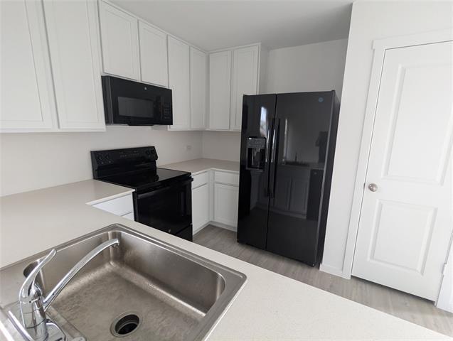 Building Photo - 619 Fisher Ln