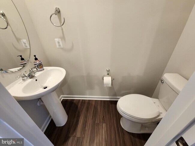 Building Photo - 152 Telluride Wy