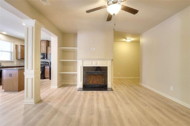 Building Photo - 3702 Brockenhurst Dr