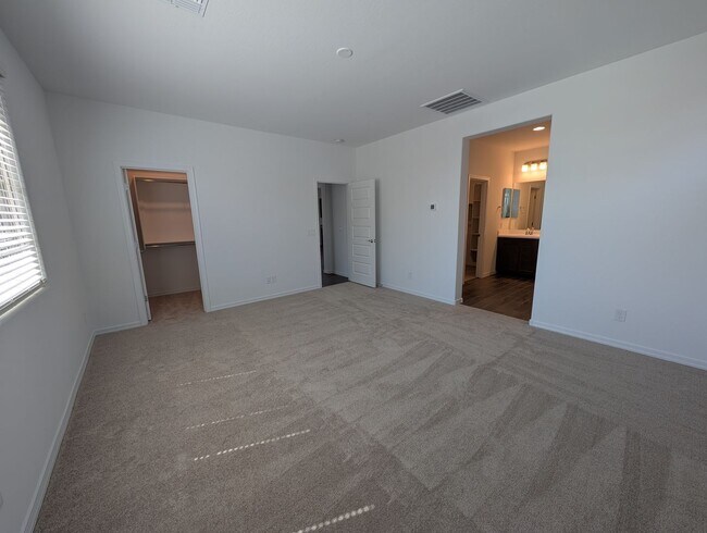Building Photo - 4 Bedroom 3 Bathroom Parkside Los Cielos Home