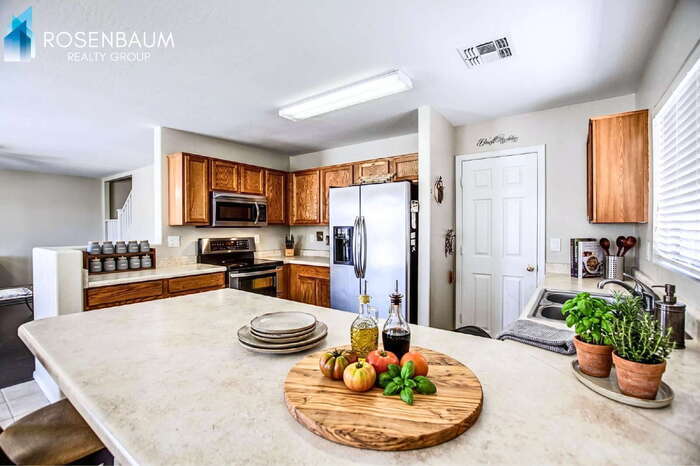 Building Photo - 24347 N Oasis Blvd